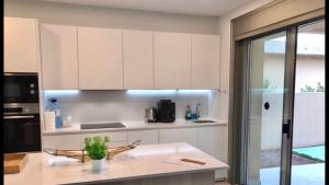 Golf Tenerife South xx Wheel Accessible Shower xx Free WIFi xx Private Pool 30 degrees xx Two Terraces 30m2x60m2 xxFree Parking xx Mountain view xx Flatscreen 65 inch xx