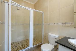 San Lameer Villa 14321 - 5 Bedroom Deluxe - 10 pax - San Lameer Rental Agency