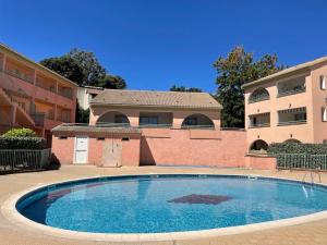 Appartements Appart. / Clim / piscine / mer a 300m : photos des chambres