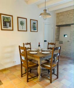 Appartements Gite des Abeilles - Cosy, Rural & Tranquil with Shared Pool : photos des chambres