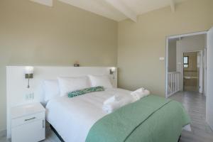 San Lameer Villa 2828 - 3 Bedroom Superior - 6 pax - San Lameer Rental Agency