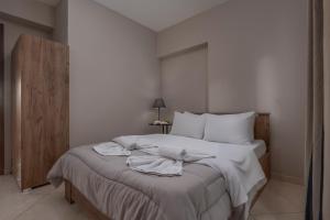 Antigonidon Square 4