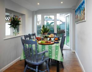 Montpellier House, Centrally Located, Large Garden