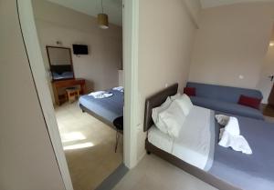 MARE BLU STUDIOS & SUITES