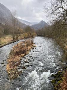 Chalets CHALET Tout Confort Proche d AX Les Thermes : Chalet