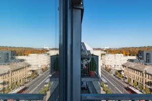 Panoramic city centre apartment by Polo Apartments