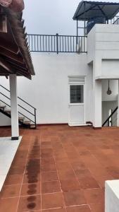 GRANDIFLORA safari resort