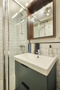 APARTAMENTO CON ENCANTO EN SOL - MADRID #A