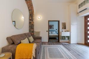 GuestHost - Elegant & Charming APT in Cernobbio!