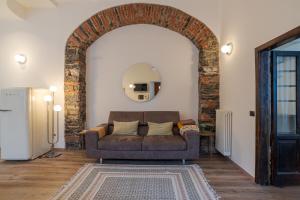 GuestHost - Elegant & Charming APT in Cernobbio!