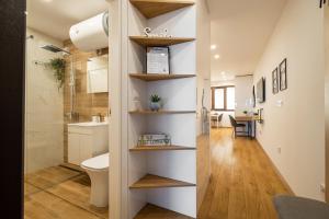 Luxury Studio Living High-End Amenities and Great Location by Flat Mаnager