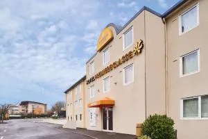 东勒芒大学普瑞米尔经典酒店 - 圣萨蒂南