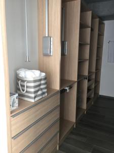 Apartamento moderno 2 habitaciones y 2 baños area Cayala y Embajada USA