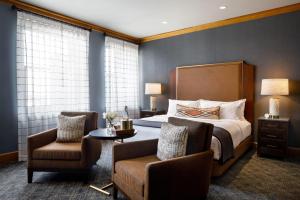 Standard King Room room in The Barfield Autograph Collection