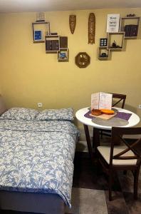 Green Hills II by Rent a car MI