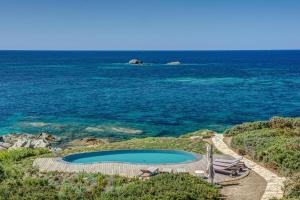 Pedra - Seaside & pool villa in wild Mediterranean