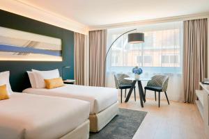 Hotels Lyon Marriott Hotel Cite Internationale : Chambre Lit King-Size ou Lits Jumeaux - Non remboursable