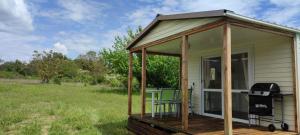 Campings Bungalow au pied du Luberon : photos des chambres