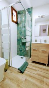 Pink 430 by CASAS COCODRILO