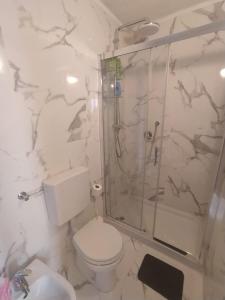 Camera Matrimoniale/Doppia con Letti Singoli con Bagno