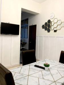 Homestay Kuala Terengganu near Batu Burok, Hospital HSNZ, KTCC Mall, Drawbridge A