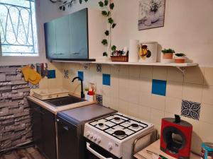 Vintage flat on Villefranche bay - free car park