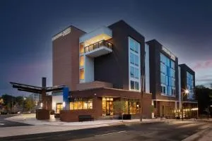SpringHill Suites By Marriott Durham City View - Hayes