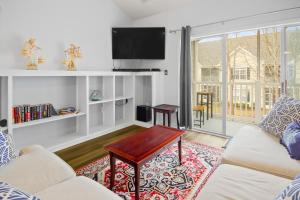 Village at the Glens L-205