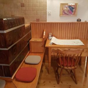 Miklavževa hiša with a bread oven