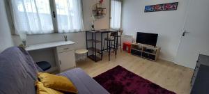 Appartements Le Zen -studio tout equipe- WIFI Fibre-centre ville : photos des chambres