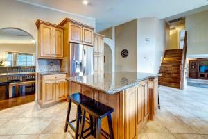 Peoria Vacation Rental with Pool and Hot Tub!