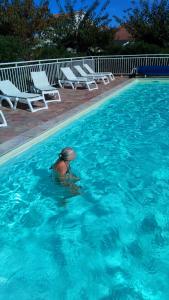 Maisons de vacances Residence A NUCIOLA Les pieds dans l'eau Cervione Hte CORSE : photos des chambres