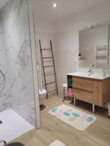 Villas Maison neuve bord de Dordogne : photos des chambres