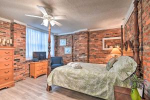 Ground Floor Unit 10 Miles to Myrtle Beach