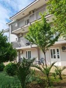 Apartments Macaso - 苏沙尼