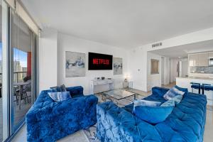Beachwalk Resort - OCEAN VIEW WRAP AROUND BALCONY 3BD - 3BR CONDO - 25 min to FIFA!