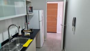 Pardelas playa y ballenas