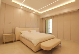 USMANS 5 BEDROOM APARTMENT at JBR WALK RIMAL ON THE BEACH 2750 SFT HUGE Direct Beach Access Fully Serviced JBR