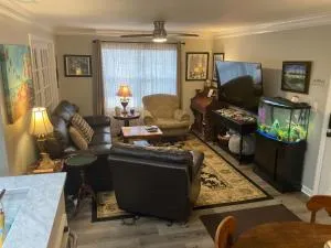 Secluded 3 bed 2 bath condo in Athens close to Five-Points - Maxeys