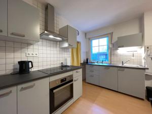 Romantisches Kamin-Apartment by Rabe - Gartenabteil, Smart-TV, Netflix