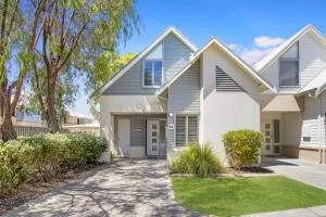 Escape to 64 at Cape View Resort - Capel