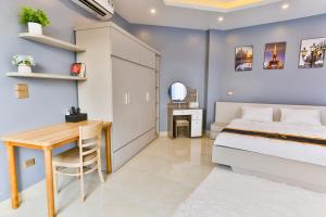 Light House - by BAY LUXURY