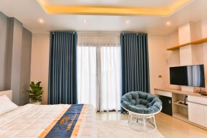 Light House - by BAY LUXURY