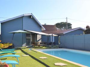 Maisons de vacances Charming Holiday Home in La Teste de Buch with Swimming Pool : photos des chambres