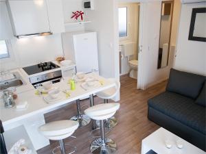 Micanovi Dvori Mobile Home Village Zrmanja