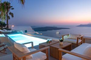 Villa Aura Santorini Greece