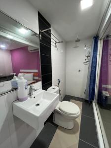 Red Orange Hotel Klang - 5 min to Klang Town