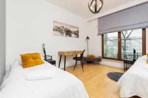 Park Arkadia Apartment with Parking Mokotów by Noclegi Renters