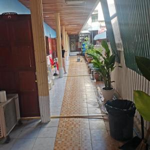 Haadrin Village near the pier