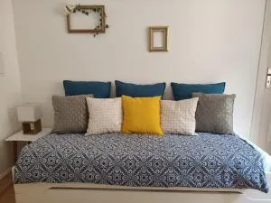 Gîte des remparts réservation par téléphone laissez vos coordonnées - Sardieux